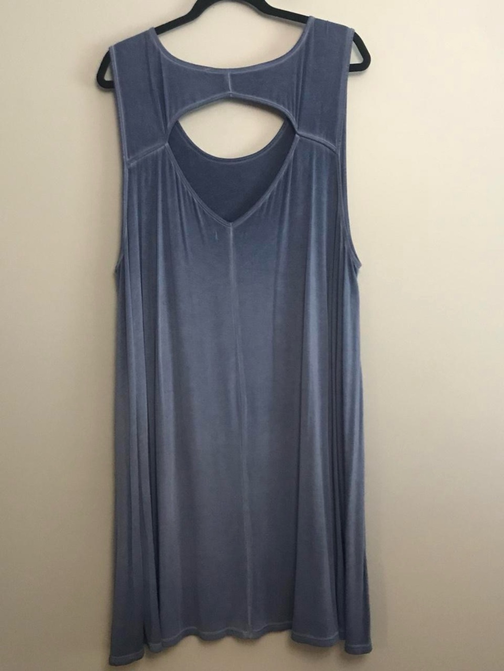 Dress - Picture 4 of 4
